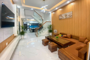 Bán nhà mặt tiền Nguyễn Thúy – 3 Tầng full nội thất